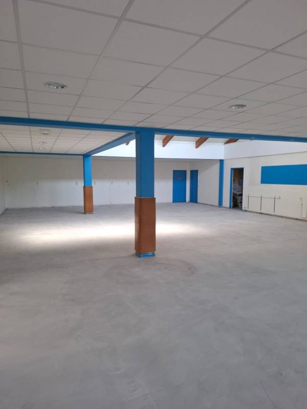 Artisan pose de sols PVC Montivilliers : rénovation du sols PVC d'une salle de classe